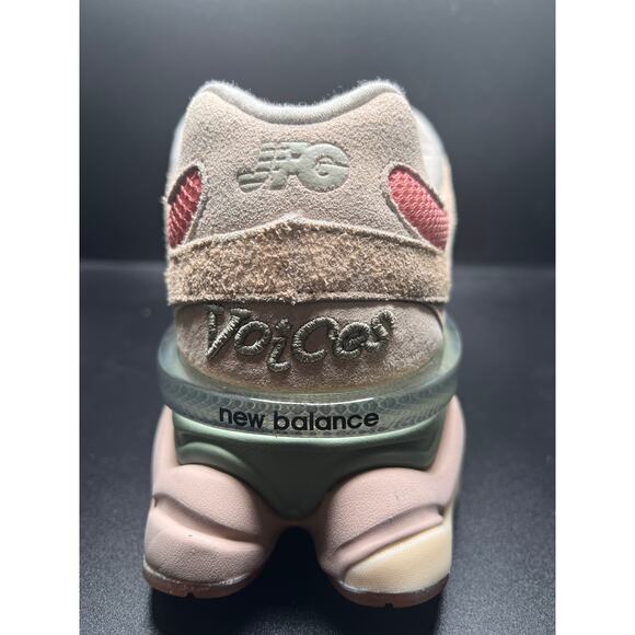 New Balance 9060 “Penny Cookie Pink” Size 10 - Picture 3 of 6